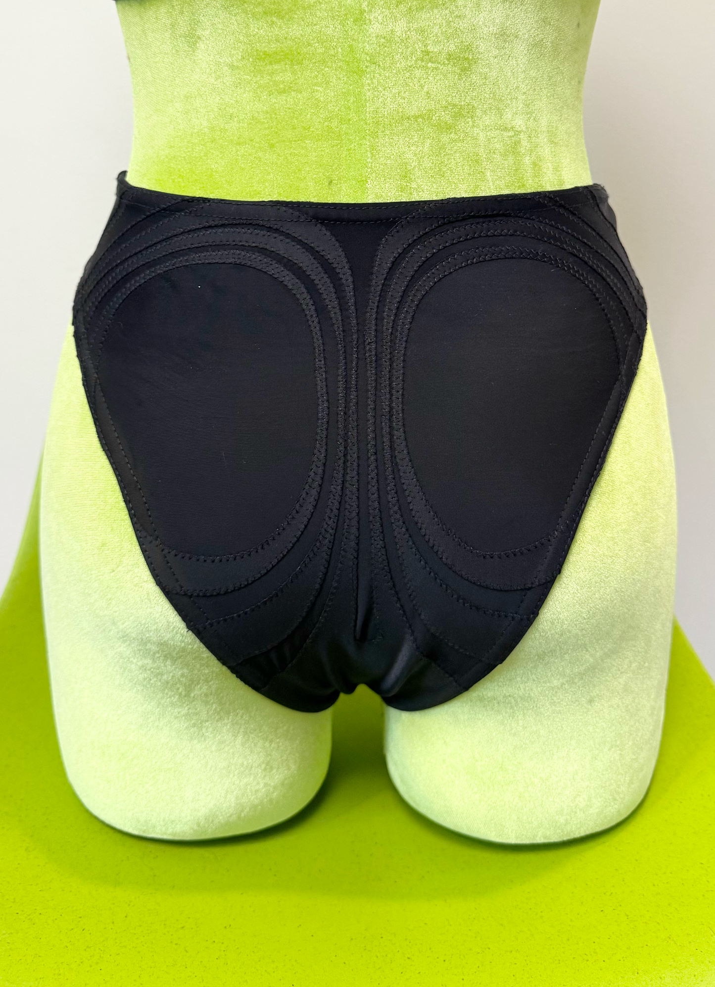 *SAMPLE* Black Form Bikini Bottom, S, less shiny