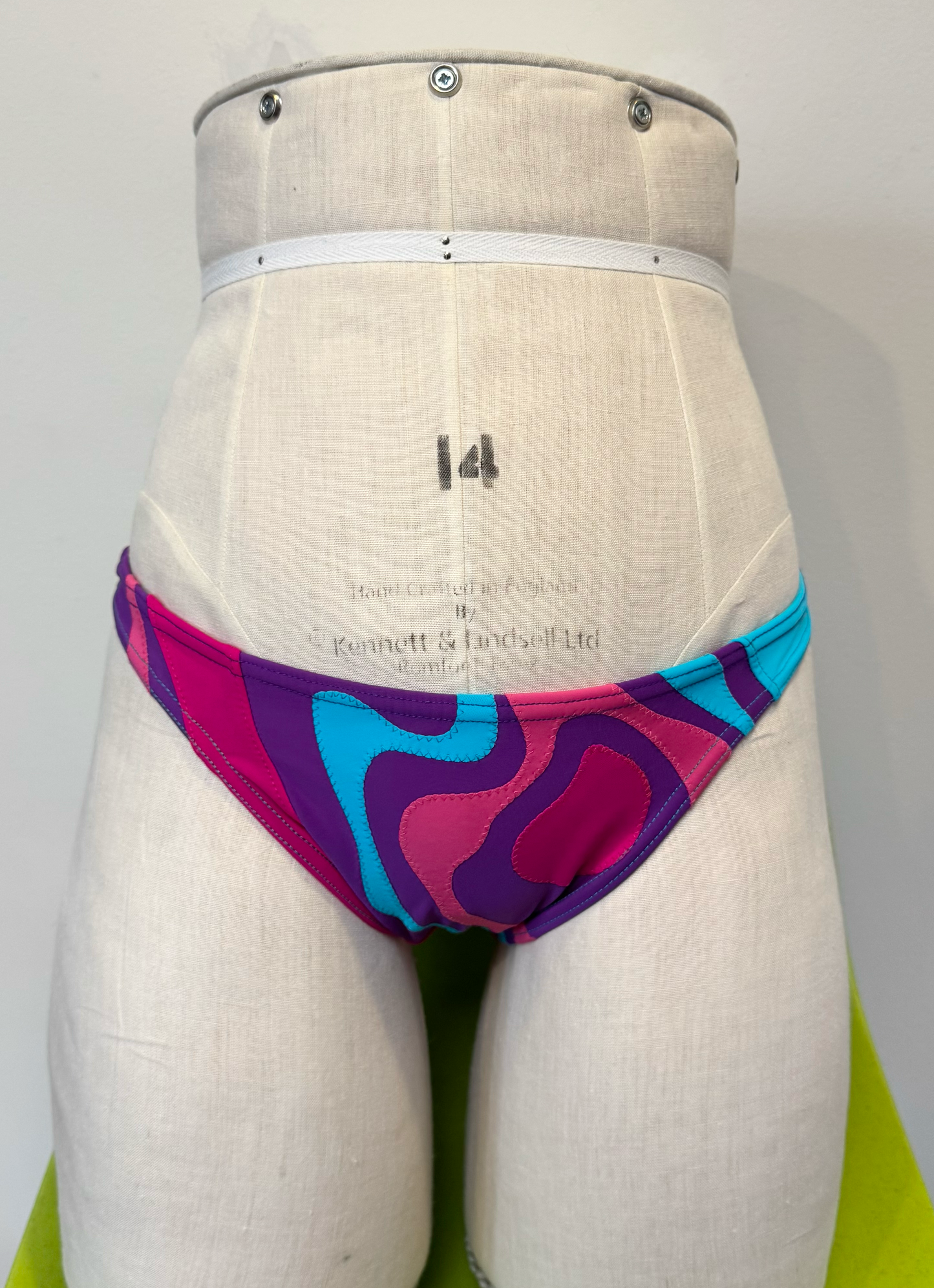 *SAMPLE* Marble Bikini Bottom, M