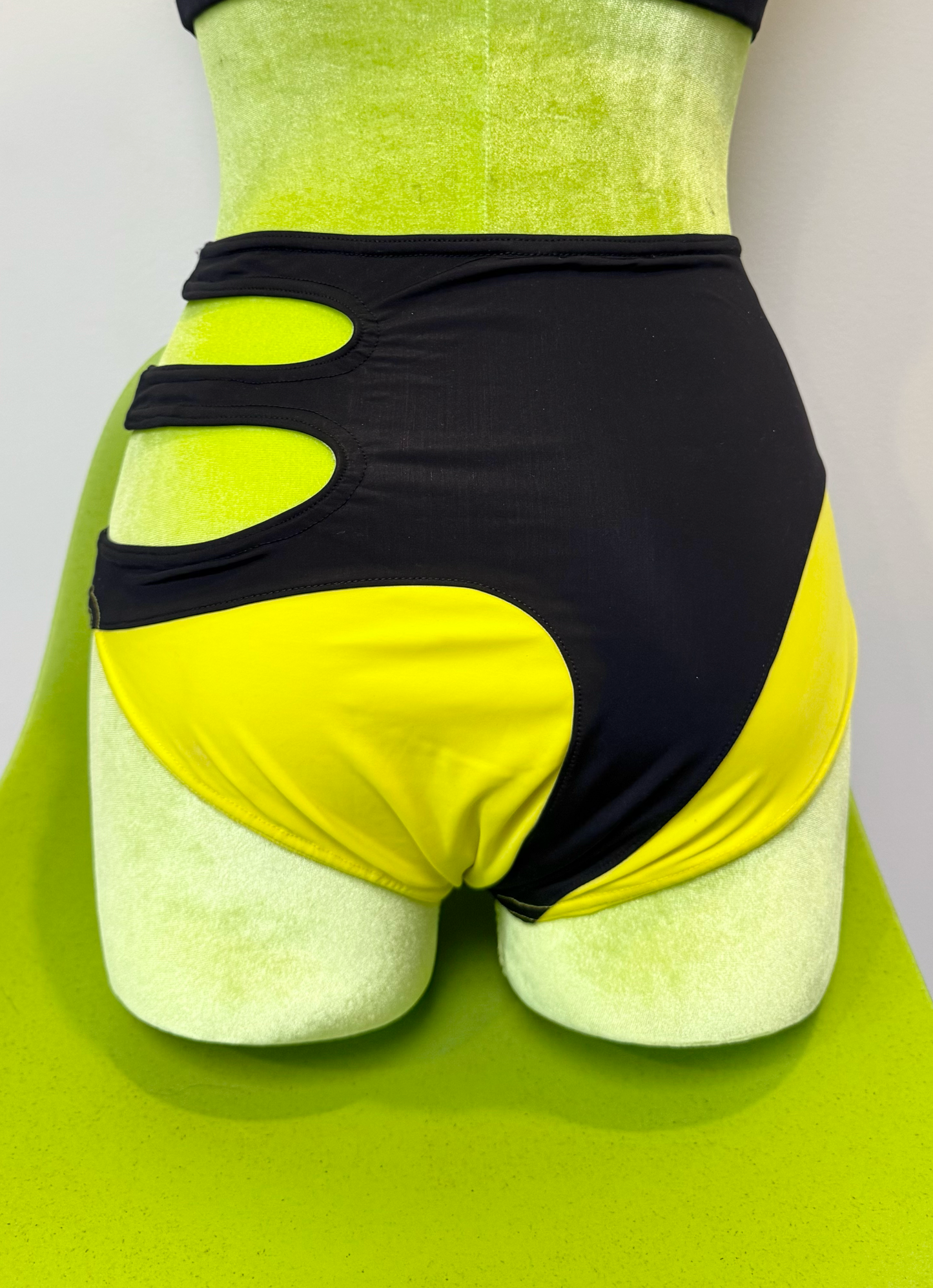 *SAMPLE* Handsy Bikini Bottom, S