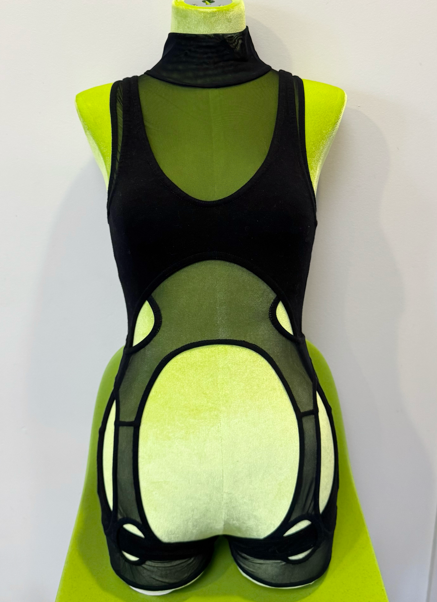 *SAMPLE* Black Linked Suspender Tank, S