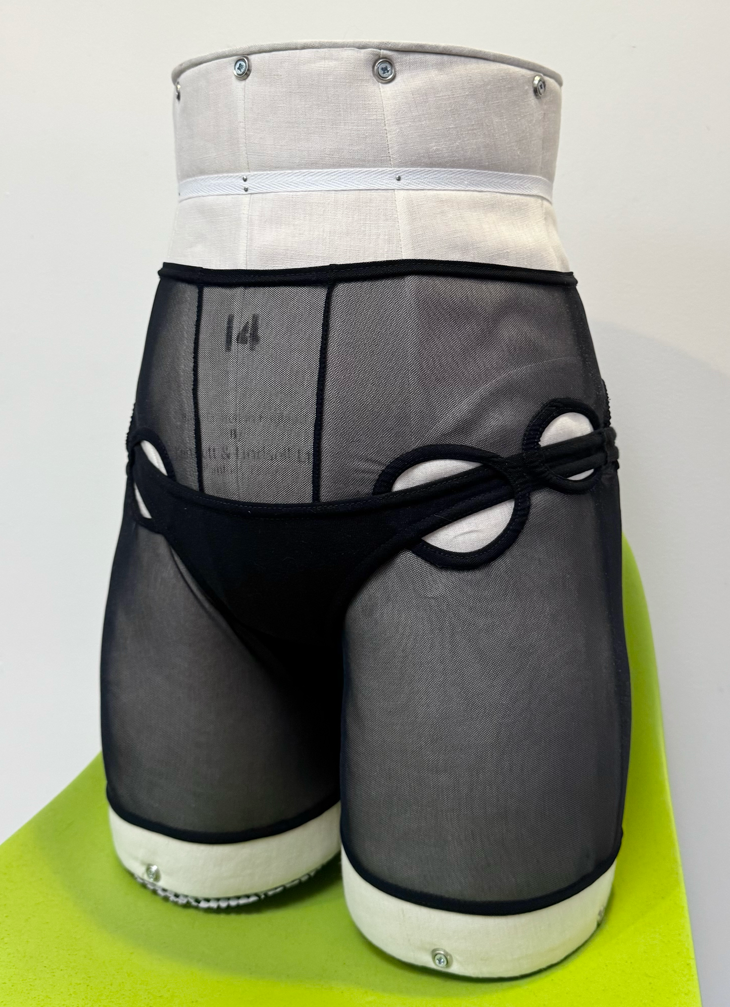 *SAMPLE* Black Linked Trunks, M