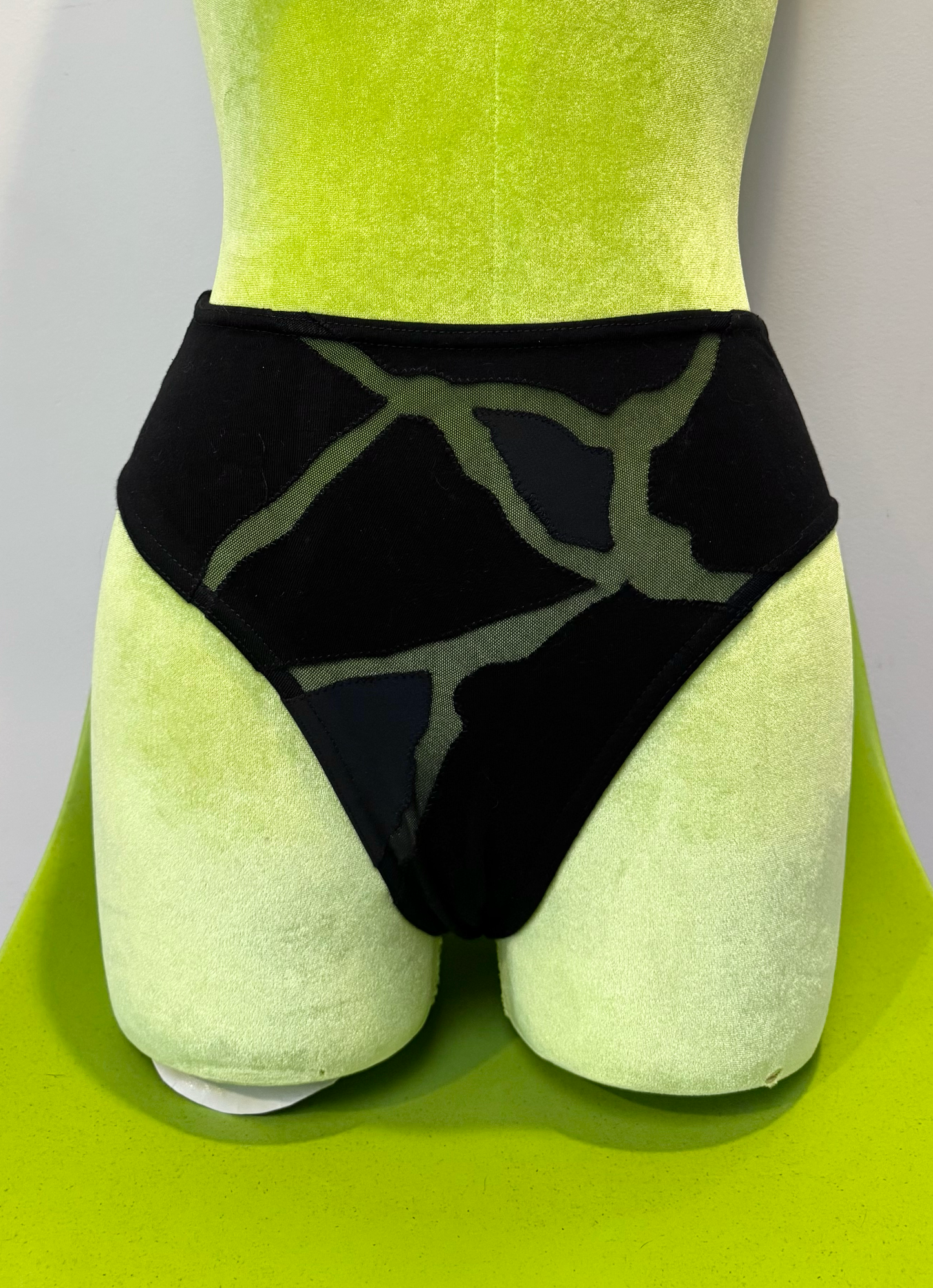 *SAMPLE* Black Kintsugi Brief, S